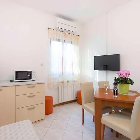 Studio In Plomin/istrien 8882 Appartement